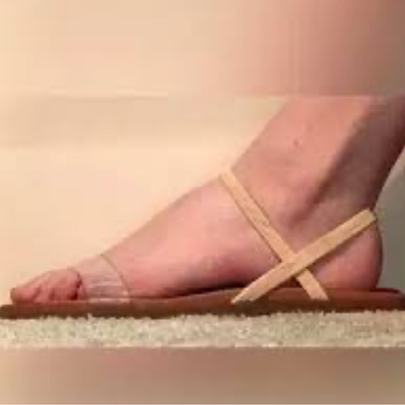 Steve Madden ARIAA CLEAR sandal - Picture 2 of 3